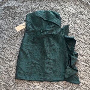 Elegant Strapless Green Dress